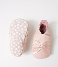 Suela blanda de patucos glitter con alas en diseño Blossom, ideal para bebés, de la marca BOBUX ESPAÑA.