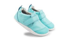 Zapatos Xplorer Go Orchid para bebés, calzado respetuoso para los primeros pasos, de la marca BOBUX ESPAÑA Y PORTUGAL.
