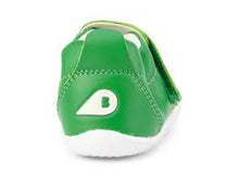 Calzado respetuoso Xplorer Go Esmeralda para los primeros pasos de bebé, con suela flexible y diseño cómodo de BOBUX España y Portugal