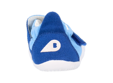 Zapatos Xplorer Go Orgánico de BOBUX para bebés, en azul polvo y azul snorkel marino, ideales para los primeros pasos.