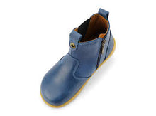 Zapatos barefoot I Walk Delight Midnight para niño de BOBUX España y Portugal, calzado cómodo y flexible en color azul oscuro.