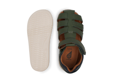 Sandalia barefoot I-Walk Roam para niño en color azul marino, con diseño cómodo y flexible de BOBUX ESPAÑA Y PORTUGAL.