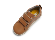 Calzado barefoot I-Walk Grass Court para niño en color caramelo de BOBUX ESPAÑA Y PORTUGAL, con suela flexible y diseño cómodo