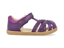 Sandalias barefoot I Walk Cross Jump para niña en color índigo y baya silvestre, de BOBUX ESPAÑA Y PORTUGAL, con diseño cómodo.