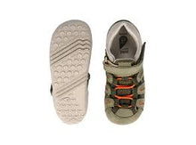 Sandalia barefoot I Walk Summit Burnt Oliva y Fog para niño de la marca BOBUX ESPAÑA Y PORTUGAL, con suela flexible y diseño cómodo