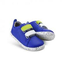 Zapatos barefoot I-Walk Grass Court Switch para niños, color arándano con detalles en lima y blanco, de BOBUX ESPAÑA Y PORTUGAL.