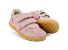 Zapatos barefoot I Walk Riley Dusk y Perla Plateada para niña de BOBUX ESPAÑA, con detalles en tono gris y diseño cómodo.