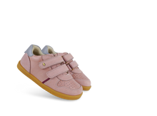 Zapatos barefoot I Walk Riley Dusk para niña de BOBUX, con detalles plateados y diseño cómodo para pies pequeños.