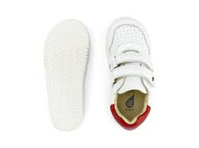 Calzado barefoot I Walk Riley para unisex en color blanco y rojo, de BOBUX ESPAÑA Y PORTUGAL, con diseño ergonómico y cómodo.