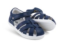 Sandalia Barefoot I-Walk Tropicana II para niño en color azul marino, con suela flexible y cierre ajustable.