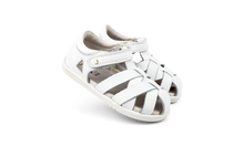 Sandalia barefoot I Walk Tropicana II blanca para niña de la marca BOBUX ESPAÑA Y PORTUGAL, con tiras y suela flexible.