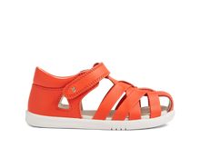 Sandalia barefoot I-Walk Tropicana II en color tangerina para niña, con suela flexible y diseño cómodo de BOBUX ESPAÑA Y PORTUGAL.