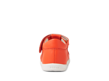 Sandalia barefoot I Walk Tropicana II Tangerine para niña de la marca BOBUX ESPAÑA Y PORTUGAL, con diseño en color naranja brillante.