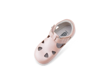 Sandalia barefoot I-Walk Zap II Seashell Shimmer para niña, con diseño brillante y comodidad, marca BOBUX ESPAÑA Y PORTUGAL.