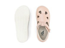 Sandalia barefoot I-Walk Zap II Seashell Shimmer para niña, con diseño brillante y cómodo, de la marca BOBUX ESPAÑA Y PORTUGAL.