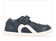 Zapatos barefoot I Walk Cometa en azul marino y blanco para unisex, de BOBUX ESPAÑA Y PORTUGAL, con suela flexible y diseño cómodo.