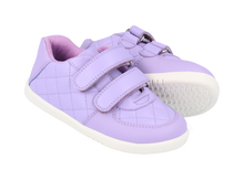 Zapatos barefoot I Walk Stitch Lila para niña de BOBUX ESPAÑA Y PORTUGAL, con diseño en color lila y costuras visibles.