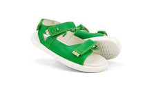 Sandalia Barefoot Kid+ Rise Esmeralda de BOBUX España y Portugal para niños, con diseño cómodo y color esmeralda.