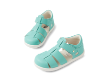 Sandalia barefoot I-Walk Tidal Pool azul para niño de BOBUX ESPAÑA Y PORTUGAL, con diseño cómodo y flexible.