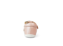 Calzado respetuoso Step Up Tropicana II Seashell Shimmer para bebés, ideal para los primeros pasos, marca BOBUX ESPAÑA Y PORTUGAL.