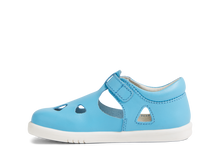 Sandalia barefoot I Walk Zap II Aquarius para niña de BOBUX España y Portugal, con diseño cómodo y transpirable para verano.