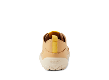 Calzado barefoot BOBUX Kid+ Evo Oak Buff para niño, con suela flexible y diseño cómodo, en color beige con detalles en negro.
