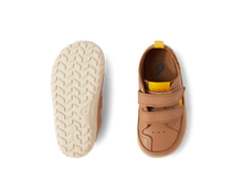Calzado barefoot I-Walk Dawn Sandstorm para niño de BOBUX, con suela flexible y diseño cómodo para niños.