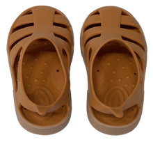 Sandalias Boatilus BIOTY en color calabaza y beige, con diseño cómodo y elegante, ideales para el verano.
