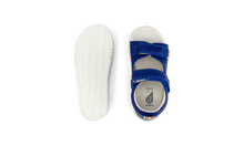 Calzado barefoot I Walk Rise para niño en color arándano, de la marca BOBUX ESPAÑA Y PORTUGAL, con suela flexible y cómodo diseño