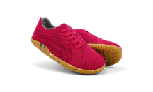 Zapatos barefoot BOBUX Kid+ Seedling Berry para niña, calzado infantil ligero y flexible en color berry.