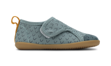 Calzado barefoot I Walk Indie Slate Wings para niño de BOBUX ESPAÑA Y PORTUGAL, calzado infantil con diseño en color gris.