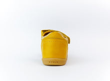 Sandalia barefoot I-Walk Driftwood Chartreuse para niño de BOBUX ESPAÑA y PORTUGAL, con diseño cómodo y color vibrante.
