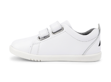 Zapatos barefoot I-Walk Grass Court blancos para unisex de BOBUX ESPAÑA Y PORTUGAL, con suela de césped y diseño cómodo.