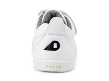 Calzado barefoot I-Walk Grass Court blanco de BOBUX para unisex, con suela de goma y diseño cómodo para correr y caminar.