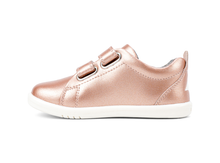 Calzado barefoot I-Walk Grass Court rosa dorado para niña de BOBUX ESPAÑA Y PORTUGAL, con suela de césped y diseño cómodo.