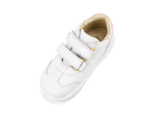 Zapatos barefoot I Walk Sprite en blanco con brillo de concha y dorado para niña, de la marca BOBUX ESPAÑA Y PORTUGAL.