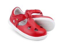 Sandalia barefoot I-Walk Zap II Roja para niña de BOBUX ESPAÑA Y PORTUGAL, con diseño cómodo y resistente.