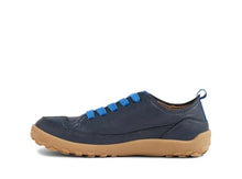 Calzado barefoot para niño BOBUX Kid+ Evo azul marino, con suela flexible y diseño cómodo para niños pequeños.