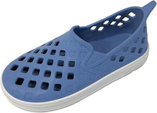 Sandalias Boatilus EASY VEG con tiras de cuero y suela antideslizante, diseño cómodo y moderno para uso diario.