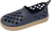 Sandalias Boatilus EASY VEG en color azul marino y beige, con diseño cómodo y estilo casual para mujer.