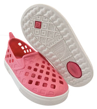 Sandalias Boatilus EASY VEG en color fucsia y blanco, con diseño cómodo y moderno para mujer.