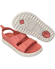 Sandalias Boatilus IRKY VEG en color verde con tiras, diseño cómodo y casual para uso diario.