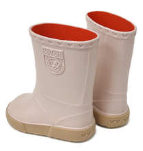 Botas náuticas Boatilus en rosa antiguo y beige, con diseño resistente y estilo náutico para mujer.