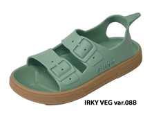 Sandalias Boatilus ROCKSY en color verde pastel y beige, con diseño cómodo y moderno para mujer.